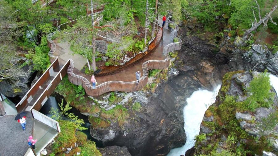 Ålesund: Trollstigen, Trollveggen & Gudbrandsjuvet Tour - Starting Point and Trip Duration in Ålesund