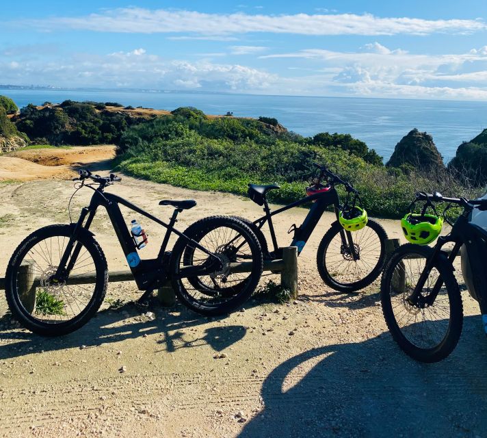 Algarve: Lagos Sightseeing guided Tour with e-bikes - A Comfortable and Eco-Friendly Way to Explore Lagos