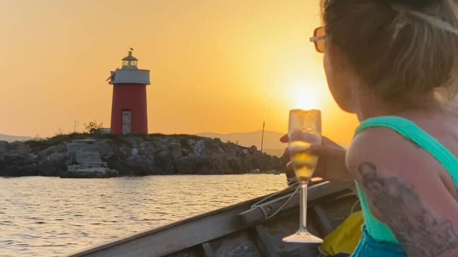 Alghero: sunset sailing tour with aperitif - Exploring Algheros Coastline on a Vintage Sailboat