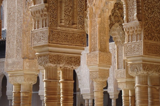 Alhambra and Albaycin Private Tour - Discovering the Church of San Gregorio and the Darro River Area