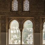 Alhambra & Nasrid Palace: Private Tour with Tickets - The Enchanting Architecture of the Nasrid Palaces and Alcazaba