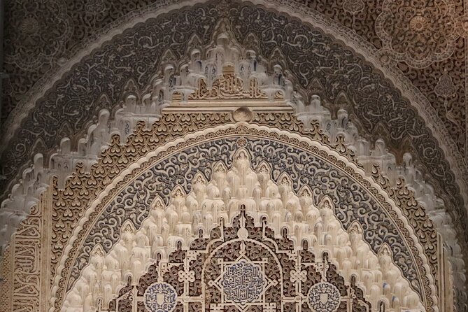 Alhambra Private Tour with tickets - The Starting Point at Restaurante La Mimbre in Granada