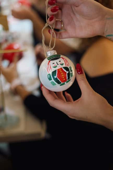 Alicante: Christmas Ornament Painting Workshop - The Festive Setting in Alicante’s Valencian Community