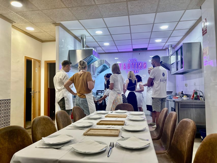 Alicante Paella Cooking Class, Tapas, Drinks and Market - Starting Point: Market Visit and Ingredient Selection