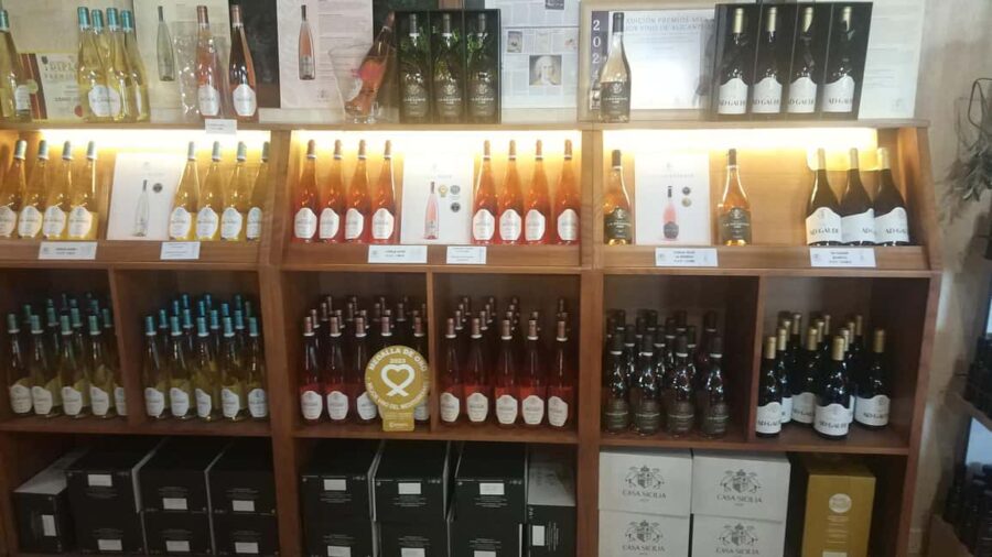 Alicante: Winery tour with a local guide. A tasting of 3 wines is included. - Exploring Mediterranean Farming and Winemaking