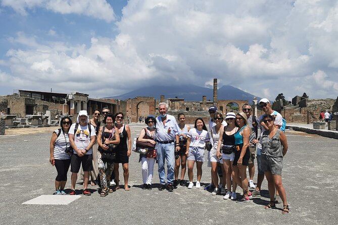 All-Inclusive Pompeii Tour with Guide, Lunch & Ticket from Rome - Convenient Departure and Return from Rome
