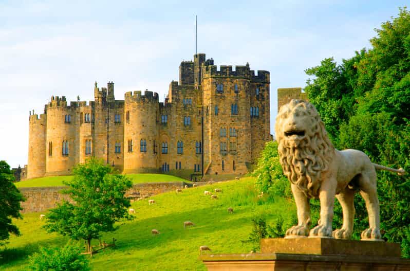 Alnwick: Alnwick Castle Ticket - Discover the Majestic Architecture of Alnwick Castle