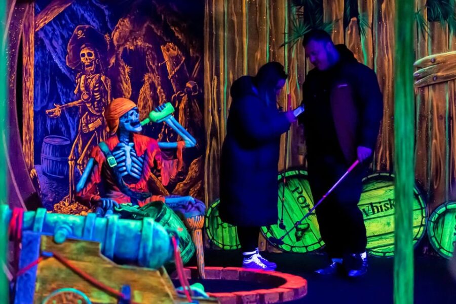Aloha Amsterdam: 12-Hole Glow-in-the-Dark Mini-Golf - How to Find Your Way to the Venue