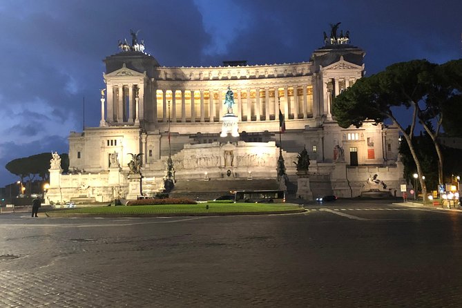 Amazing Sunrise private tour of Rome (2hrs) - Visiting Piazza Navona: From Ancient Stadium to Baroque Treasure