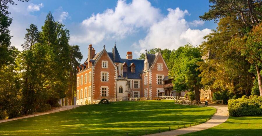 Amboise: Clos Lucé Castle, Da Vinci Park and Museum Ticket - Virtual Gallery Showcasing Da Vinci’s Masterpieces
