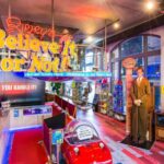 Amsterdam 1-Hour Canal Cruise and Ripleys Believe it or Not - Explore the Bizarre and Fascinating Exhibits at Ripleys Believe It or Not!