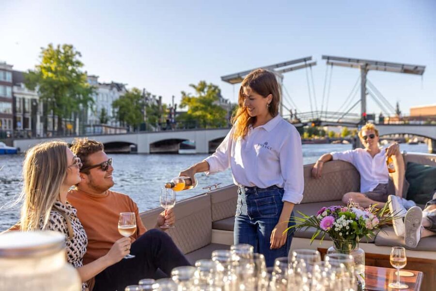 Amsterdam: 2-Hour Luxury Canal Cruise with Snacks & Drinks - Starting Point at Keizersgracht: Easy Access and Clear Meeting Location