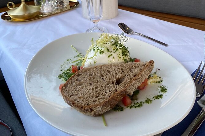 Amsterdam Breakfast Cruise on Private Luxury boat - 2hrs - Flexible Departure Times and Customizable Routes