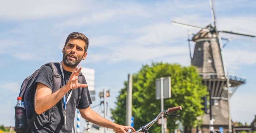 Amsterdam: Countryside Bike Tour - Windmills and Water Management: D’Admiraal and Schellingwoude