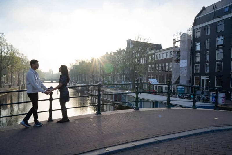 Amsterdam: Customizable Photography Tour with 9-10 Photos - Capturing Amsterdam’s Iconic Canals and Charming Streets