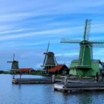 Amsterdam: Giethoorn, Afsluitdijk and Zaanse Schans Day Trip - Discover Zaanse Schans’s Historic Windmills and Wooden Houses