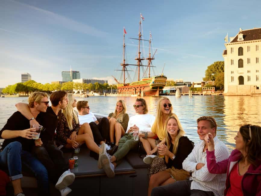 Amsterdam: Heated Cruise with Local Guide & Optional Drinks - Convenient Departure Locations and Easy Access