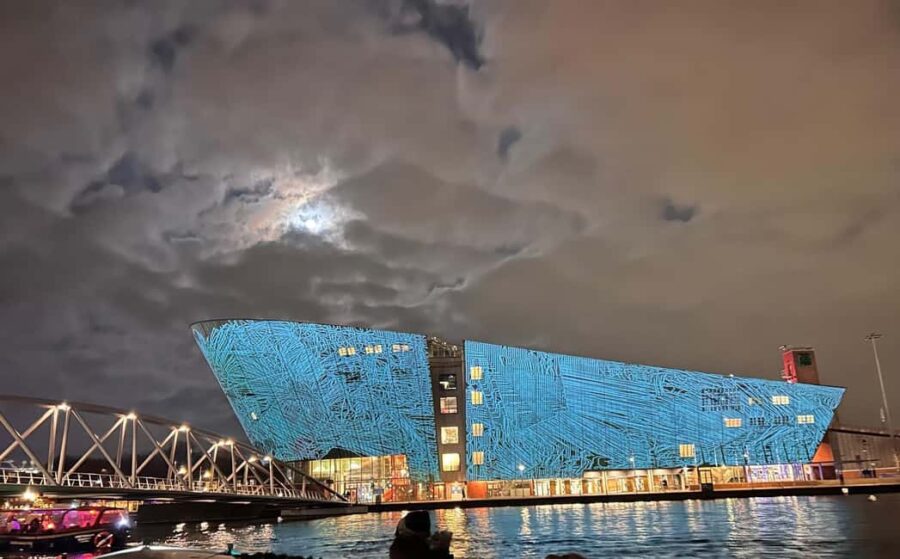 Amsterdam: Hidden Gems Canal Cruise on Historic Boat - Starting Point at Leidsekade 99HS