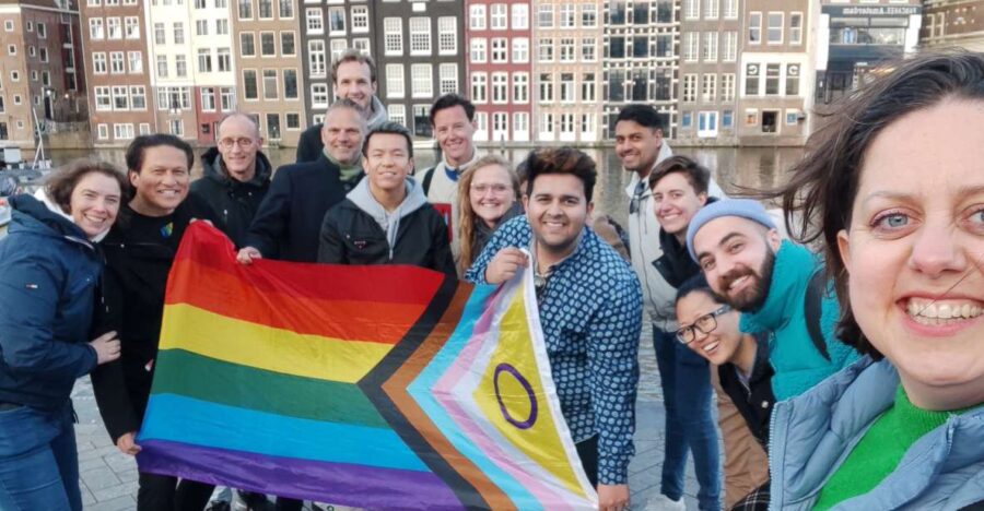 Amsterdam: Interactive Queer Night Tour - Visiting the Pink & Historic Heart of Amsterdam