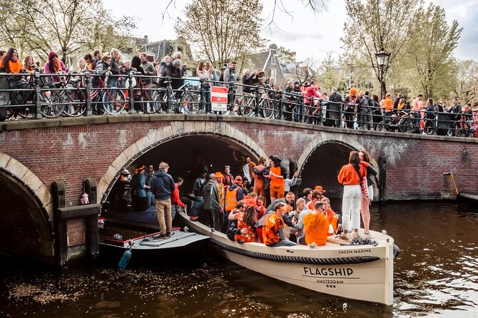 Amsterdam Kings Day Boat Party with Unlimited Drinks 2025 - How the King’s Day Boat Party Celebrates Dutch Traditions