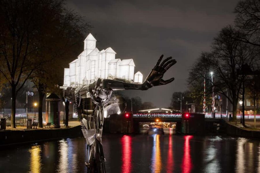 Amsterdam: Light Festival Cruise with Hot Snacks & Drinks - Exploring the 14th Edition of the Amsterdam Light Festival