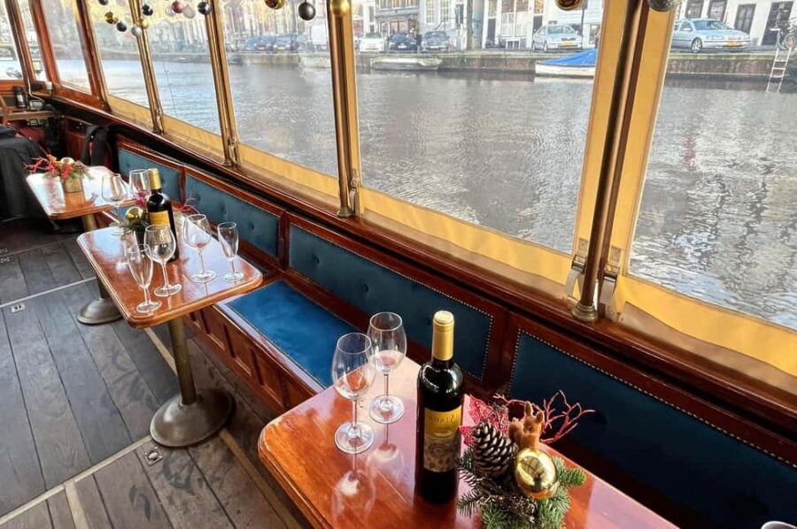 Amsterdam: Luxury Light Festival Cruise with Optional Drinks - The Route and Key Stops Along the Canals