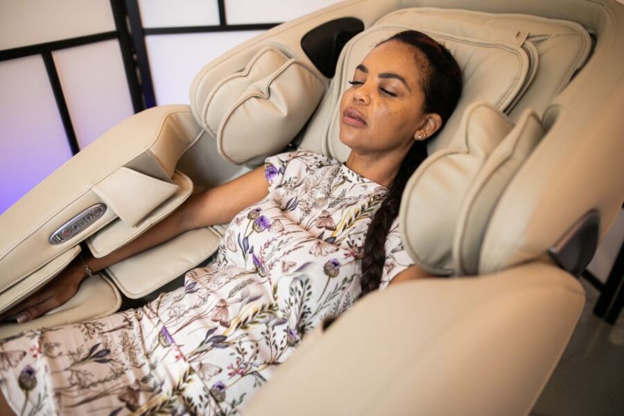 Amsterdam: Massage Session - The Central Meeting Point at Relax Lounge