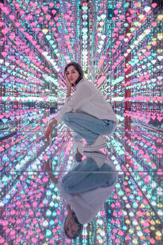 Amsterdam: Moco Museum Entry Ticket and Canal Cruise - Highlights of the Moco Museum Collection