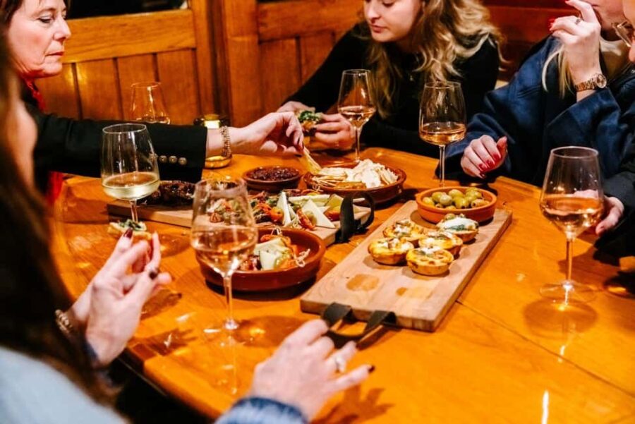 Amsterdam: New Year's Eve Champagne & Tapas Cruise - The Scenic Route through Amsterdam’s Historic Canals