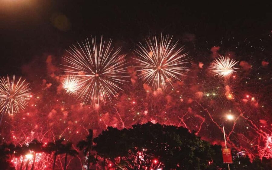 Amsterdam: New Year's Eve Pub Crawl with Shots & Club Entry - VIP Club Entry and Exclusive Venue Access