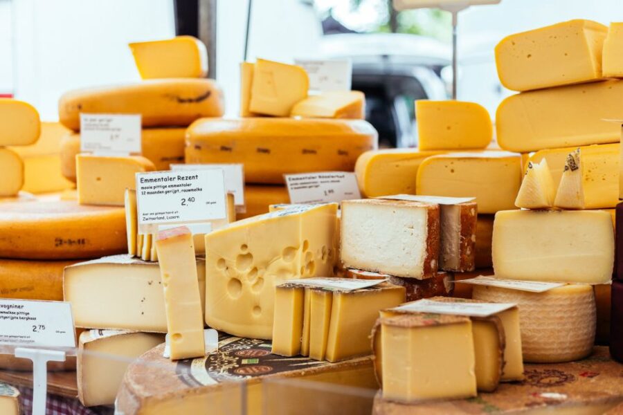 Amsterdam: Private Food Tour with a Local - Meeting Point at Otemba Gyoza Bar