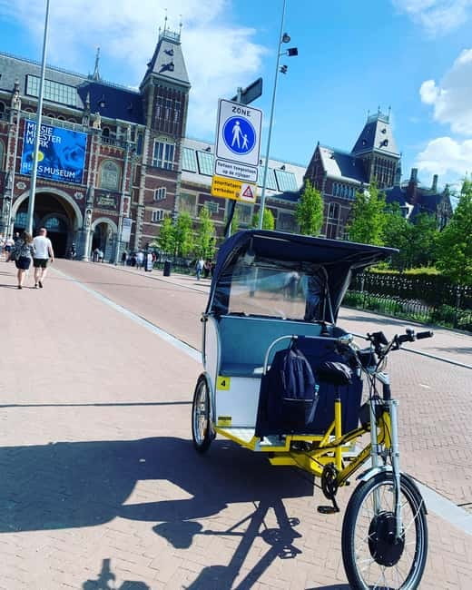 Amsterdam: Private Rickshaw Tour with Local Guide - Discovering Amsterdam’s Iconic Landmarks from a Rickshaw