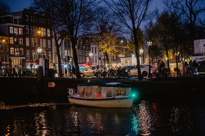Amsterdam: Private Romantic Evening Canal Cruise + Bubbles/Snacks - Departing from Herengracht 605, the Tour Starts at a Central Location