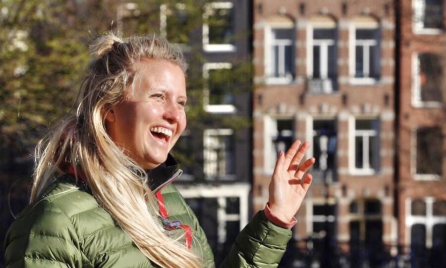 Amsterdam: Red Light District & City Tour German or English - Visiting Amsterdam’s Most Photogenic Landmarks