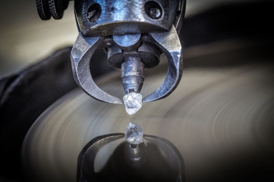 Amsterdam: Royal Diamond Experience - An Exclusive Private Tour at a Historic Amsterdam Venue