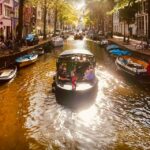 Amsterdam: Smoke and Lounge City Boat Cruise - The Unique, Smoke-Friendly Atmosphere on a Cozy Lounge Boat