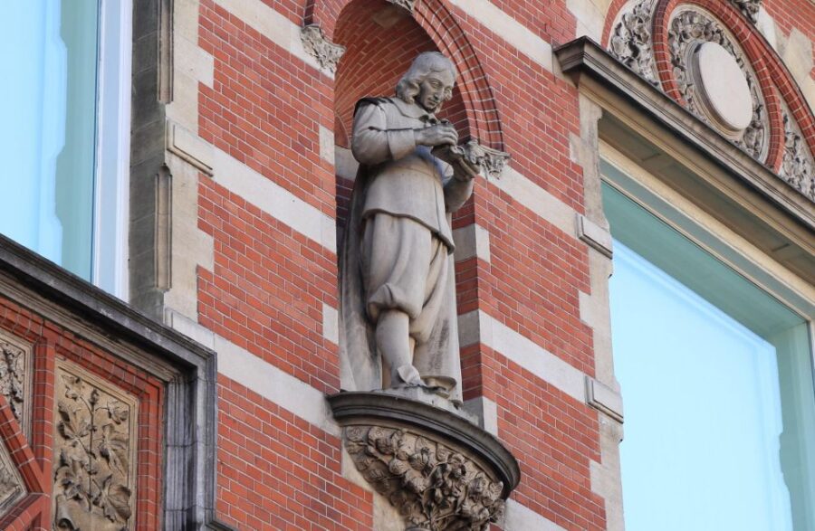 Amsterdam: Stedelijk Museum Guided Tour & Rijksmuseum Option - Discover the Stedelijk Museum’s Cutting-Edge Collections