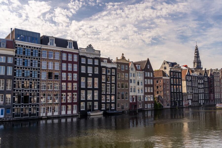 Amsterdam Walking Tour with Cheese Tasting - The Iconic Beursplein and Its Surroundings