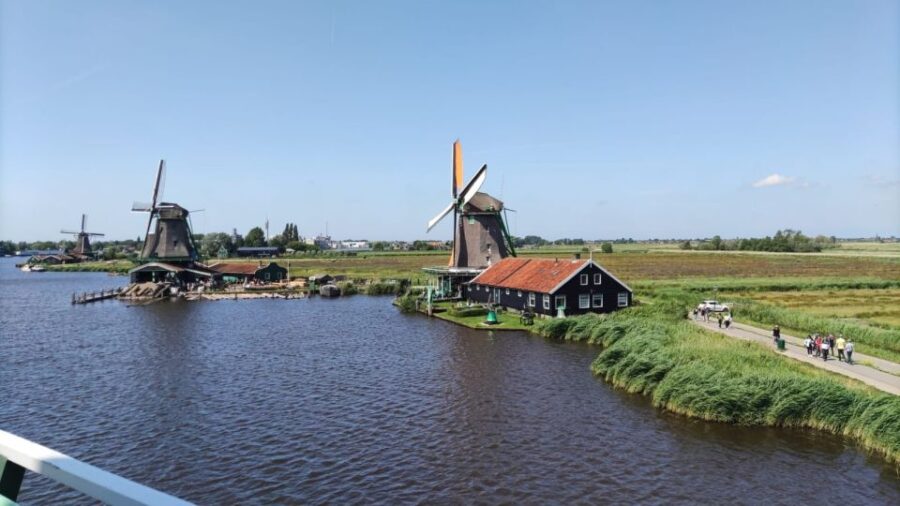 Amsterdam: Zaanse Schans Windmills Bike Tour with Guide - Convenient Meeting and Departure Locations