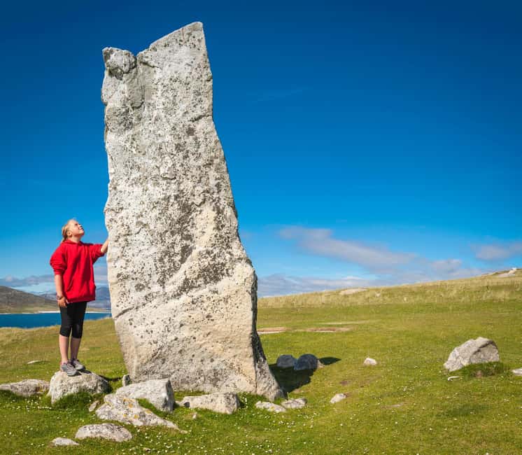Ancient Echoes: Private Tour of Callanishs Stone Circles - Exploring the Callanish Standing Stones