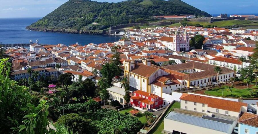 Angra do Heroísmo: City Walking Tour - Historical visit - Discover the Cathedral of Angra do Heroísmo and Its Artistic Treasures