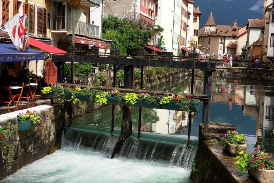 Annecy Private Guided Tour from Geneva - How the Tour Starts and Ends in Geneva