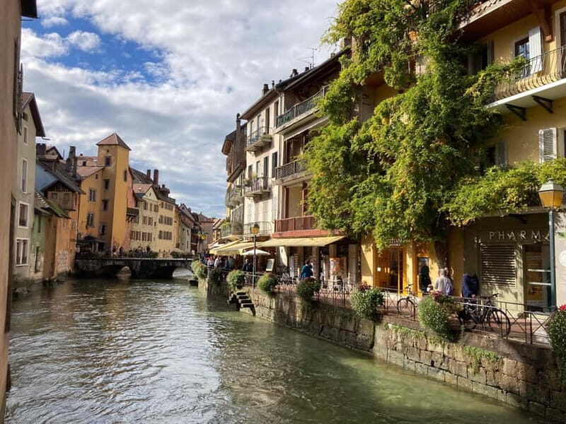 Annecy : Private Guided Tour - Exploring Annecy’s Architectural Heritage