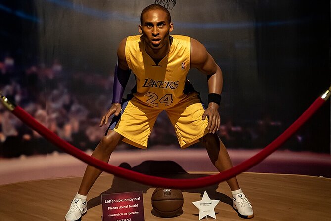 Antalya Aquarium and Face to Face Wax Museum Private Transfer - The Face-to-Face Wax Museum: Celebrity Encounters