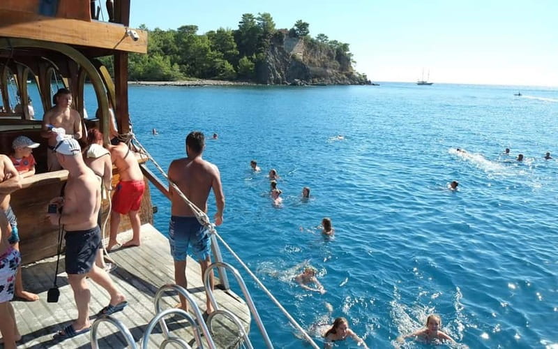Antalya Pirate Boat Trip with Lunch, Swimming & Foam Party - Start with Convenient Hotel Transfers and Clear Logistics