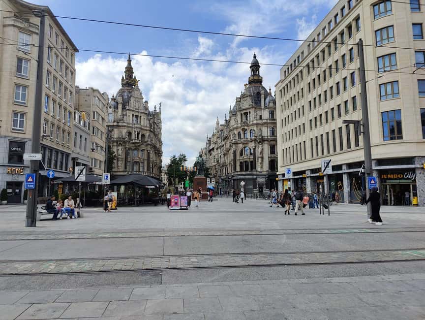 Antwerp: Historical Walking Tour in the Old City - Visiting Key Landmarks: Central Station, Het Steen, and More