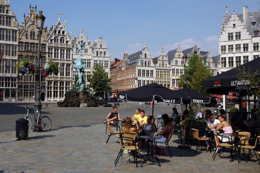 Antwerp: Private 3-Hour Historical Sightseeing Walking Tour - Starting Point at the Iconic Brabo Fountain in Grote Markt