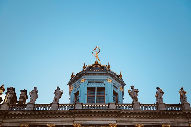 Architecture Tour of Brussels - Exploring the World’s First Shopping Mall: Les Galeries Royales Saint-Hubert