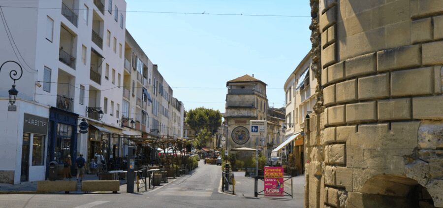Arles Vincent Van Gogh Walking Tour with an APP - Exploring the Roman Heritage and Picturesque Squares