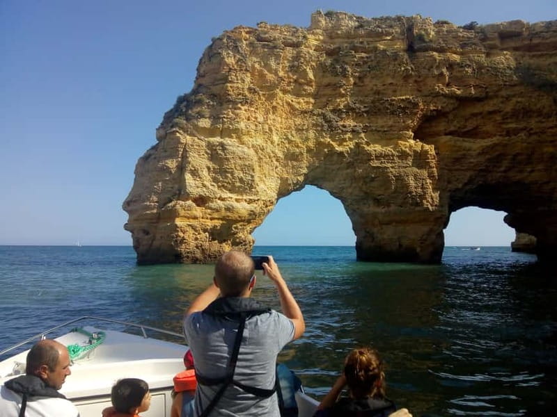 Armação de Pêra: Benagil and 10 Best Caves Guided Boat Tour - Meeting Point and Access Details